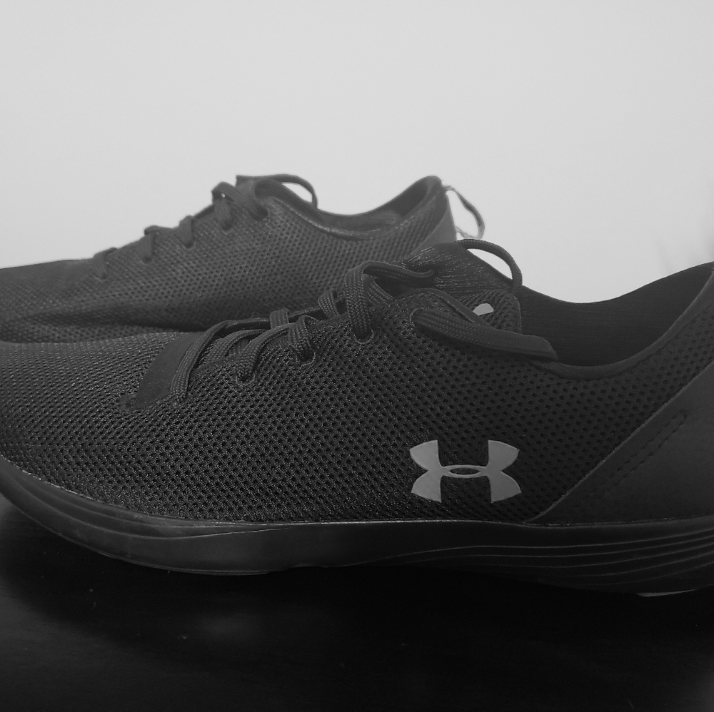 Under Armour Womans Shoes